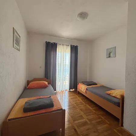 Mia A1 Solta * Nečujam